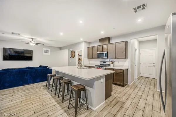 $490,000 | 1031 Huckburn Avenue, Henderson, NV 89015