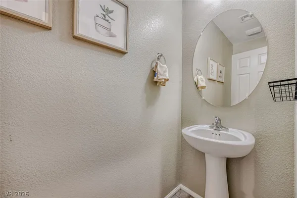 $490,000 | 1031 Huckburn Avenue, Henderson, NV 89015