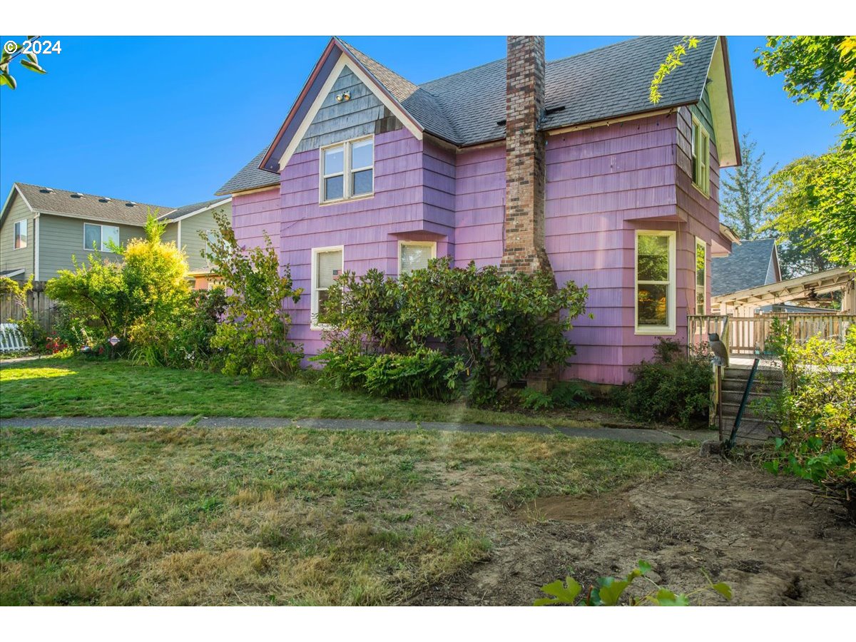 1595 Southeast Palmblad Road Gresham, OR 97080 - Photo 4 of 41 Gallery Image 4