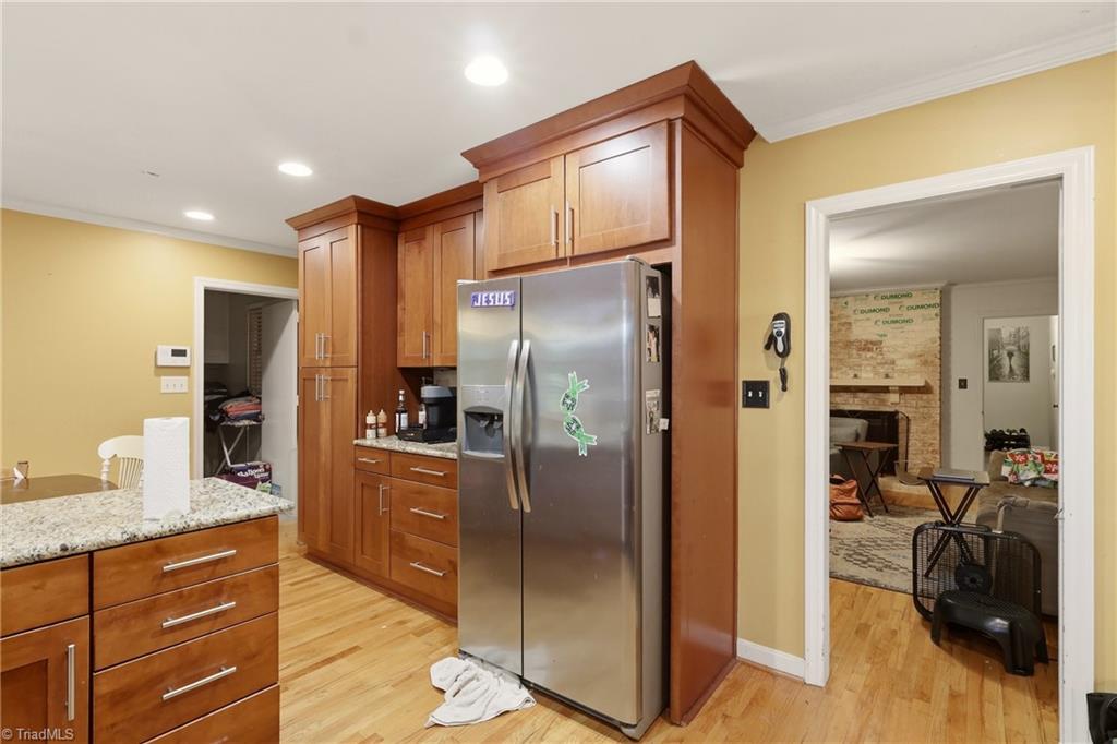 1056 Cantering Road High Point, NC 27262 - Photo 7 of 33