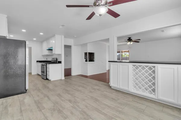 $469,900 | 7467 Center Parkway, Sacramento, CA 95823