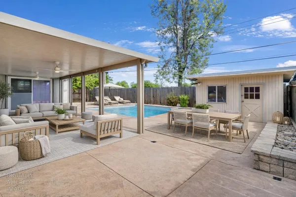 $469,900 | 7467 Center Parkway, Sacramento, CA 95823