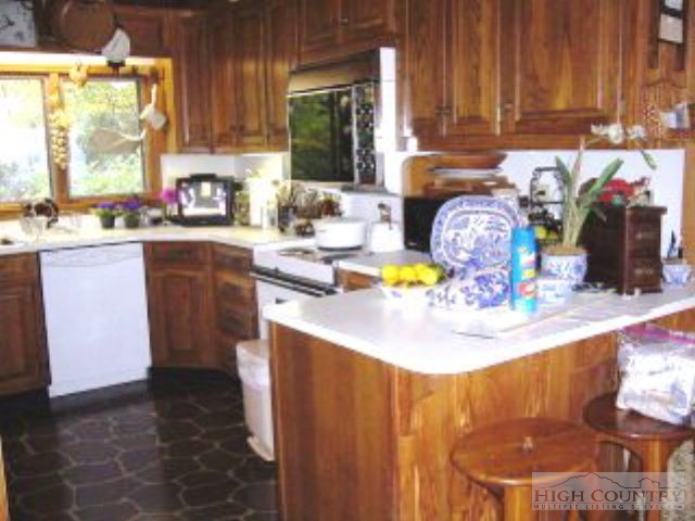 1861 Hickory Boone, NC 28607 - Photo 7 of 35 Gallery Image 7