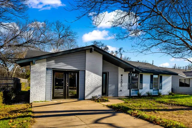 $2,995 | 1205 Arthur Stiles Road, Austin, TX 78721