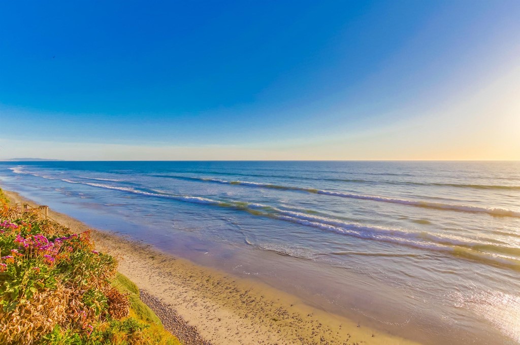 1236 Neptune Avenue Encinitas, CA 92024 - Photo 32 of 40 a view of an ocean