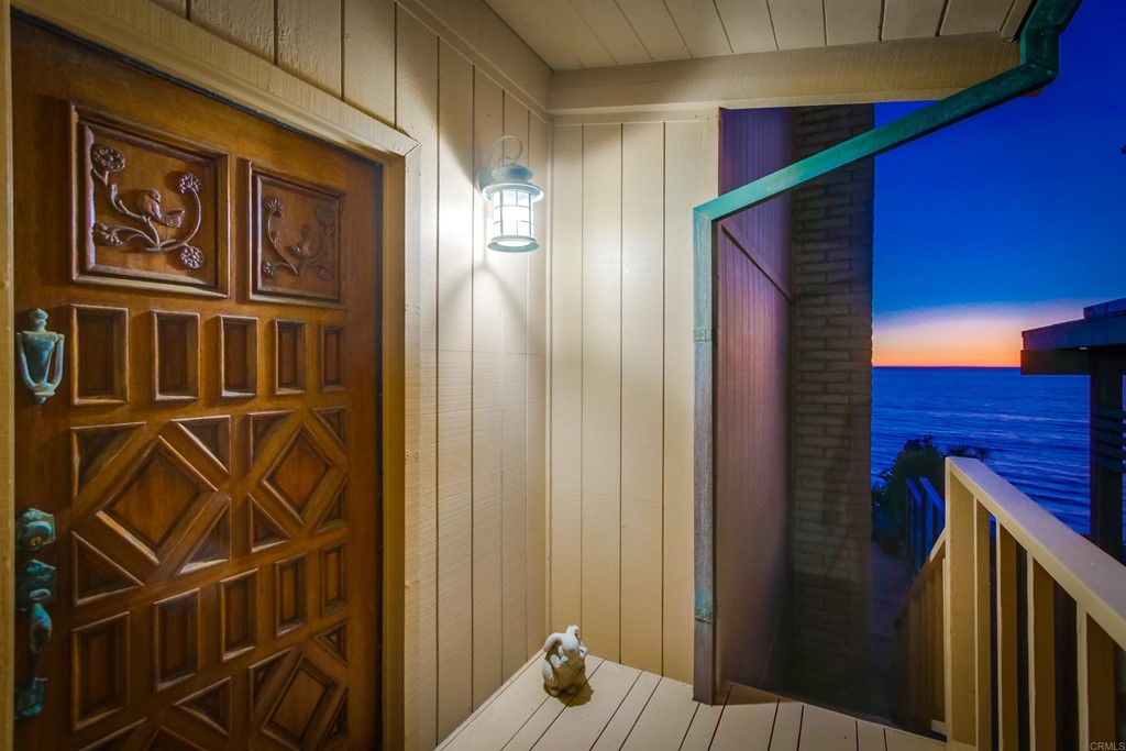 1236 Neptune Avenue Encinitas, CA 92024 - Photo 4 of 40 a view of front door