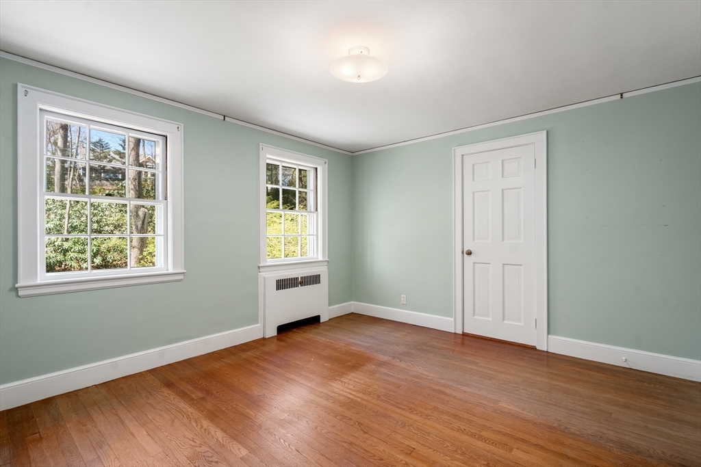 23 Thackeray Road Wellesley, MA 02481 - Photo 16 of 22