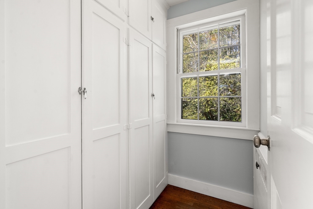 23 Thackeray Road Wellesley, MA 02481 - Photo 19 of 22