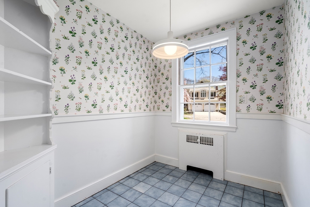 23 Thackeray Road Wellesley, MA 02481 - Photo 10 of 22