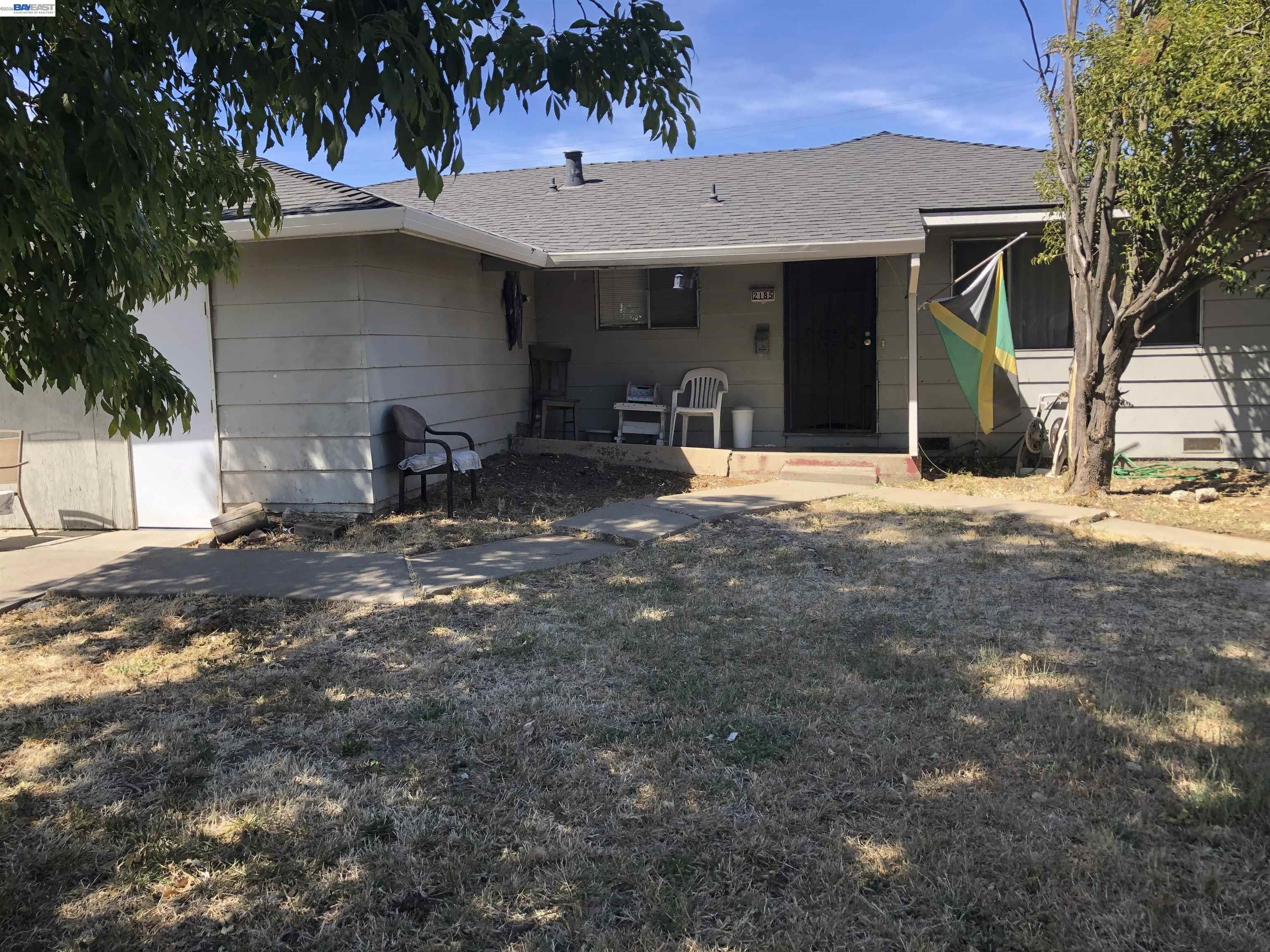 2185 Meadowview Road Sacramento, CA 95832 - Photo 1 of 10 Gallery Image 1