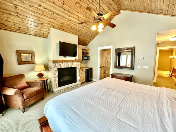 $129,900 | 6946 Beach View Lane Northwest, Unit 2154, Walker, MN 56484