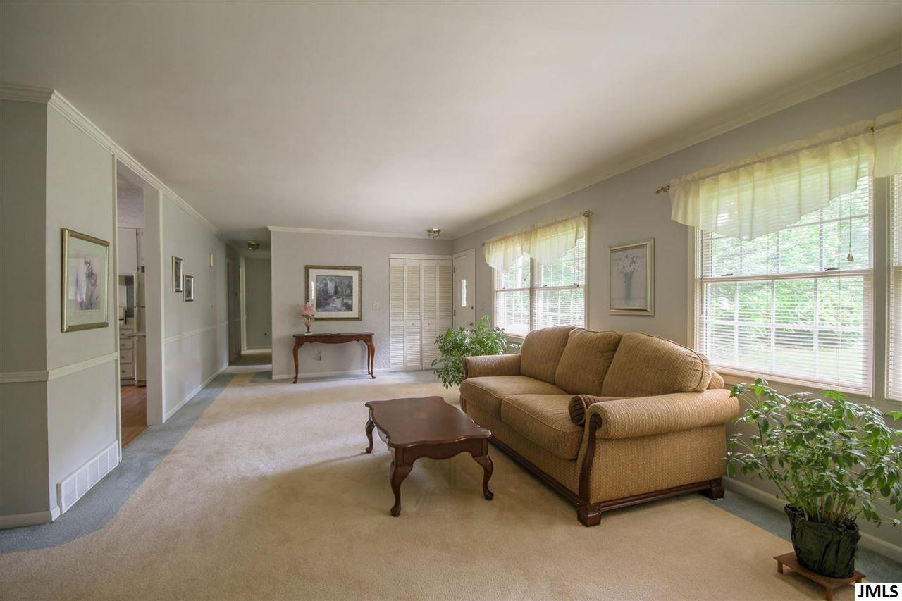 3027 Robinson Road Jackson, MI 49203 - Photo 3 of 25 Photo 3
