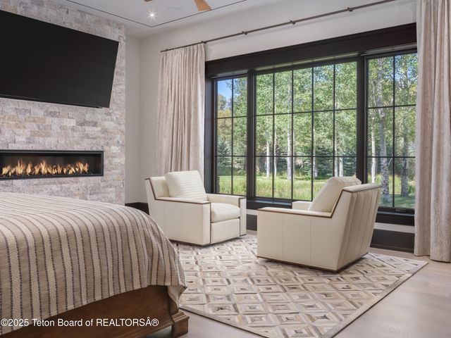 $43,000,000 | 7555-7565 North Bar B Bar River Road, Jackson, WY 83001