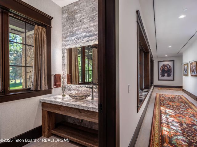 $43,000,000 | 7555-7565 North Bar B Bar River Road, Jackson, WY 83001