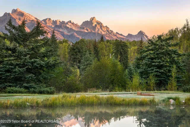 $43,000,000 | 7555-7565 North Bar B Bar River Road, Jackson, WY 83001