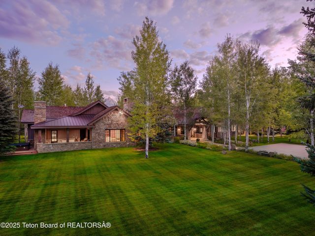 $43,000,000 | 7555-7565 North Bar B Bar River Road, Jackson, WY 83001