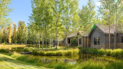 $43,000,000 | 7555-7565 North Bar B Bar River Road, Jackson, WY 83001