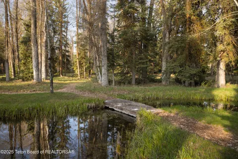 $43,000,000 | 7555-7565 North Bar B Bar River Road, Jackson, WY 83001