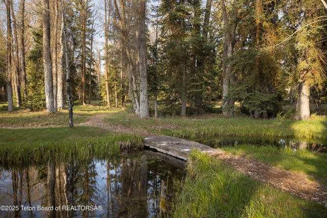 $43,000,000 | 7555-7565 North Bar B Bar River Road, Jackson, WY 83001