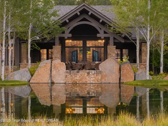 $43,000,000 | 7555-7565 North Bar B Bar River Road, Jackson, WY 83001