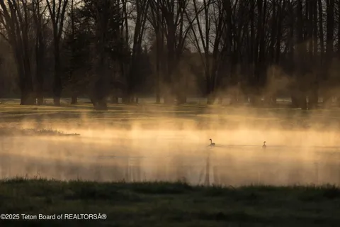 $43,000,000 | 7555-7565 North Bar B Bar River Road, Jackson, WY 83001