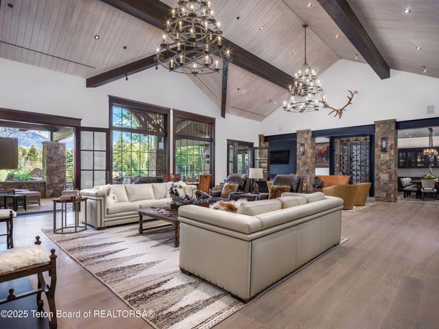 $43,000,000 | 7555-7565 North Bar B Bar River Road, Jackson, WY 83001