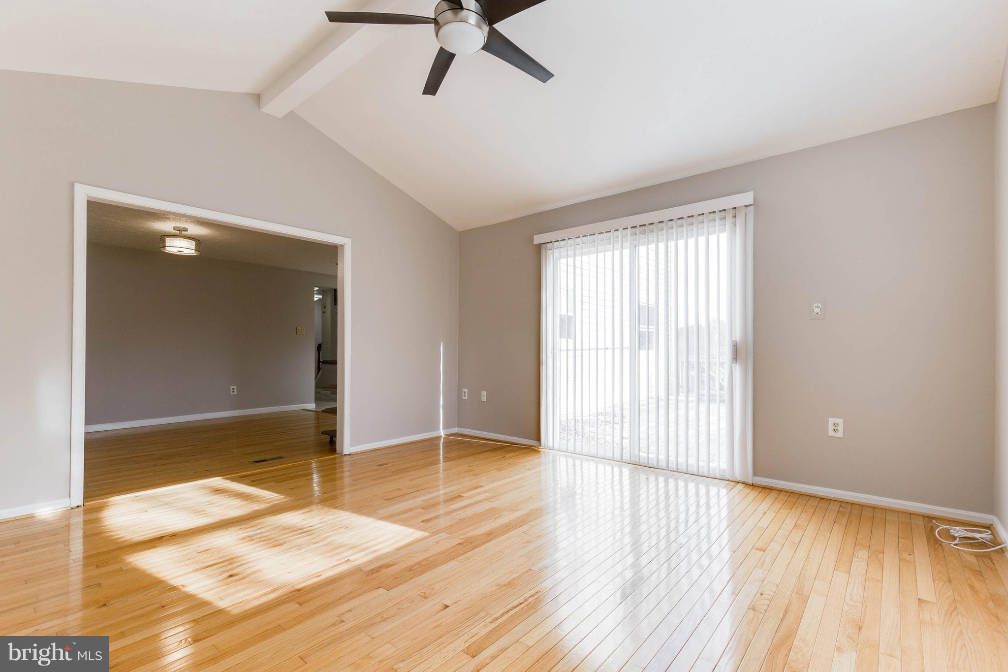 4423 Cub Run Road Chantilly, VA 20151 - Photo 13 of 30 Family Room