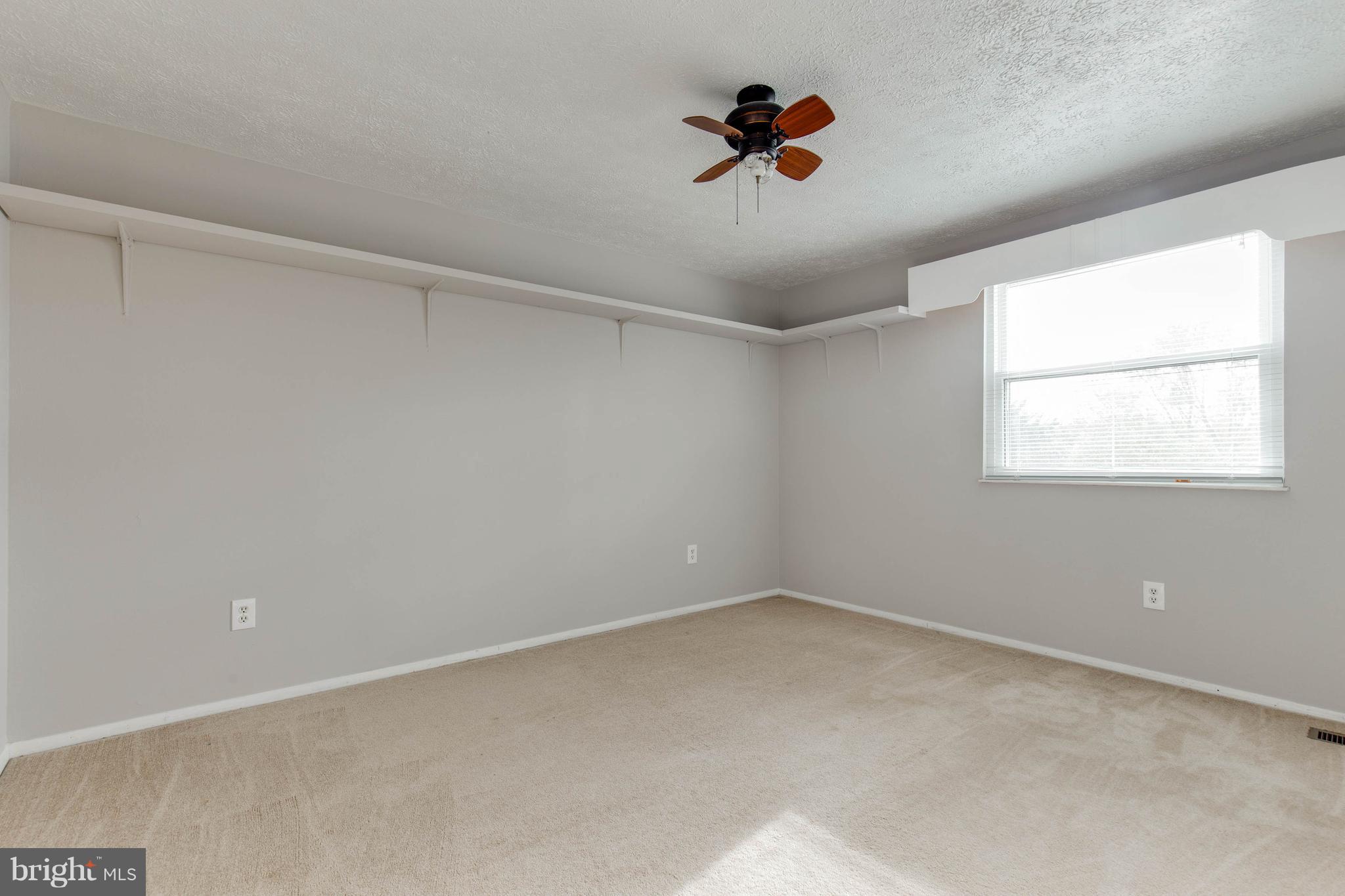 4423 Cub Run Road Chantilly, VA 20151 - Photo 21 of 30 Bedroom