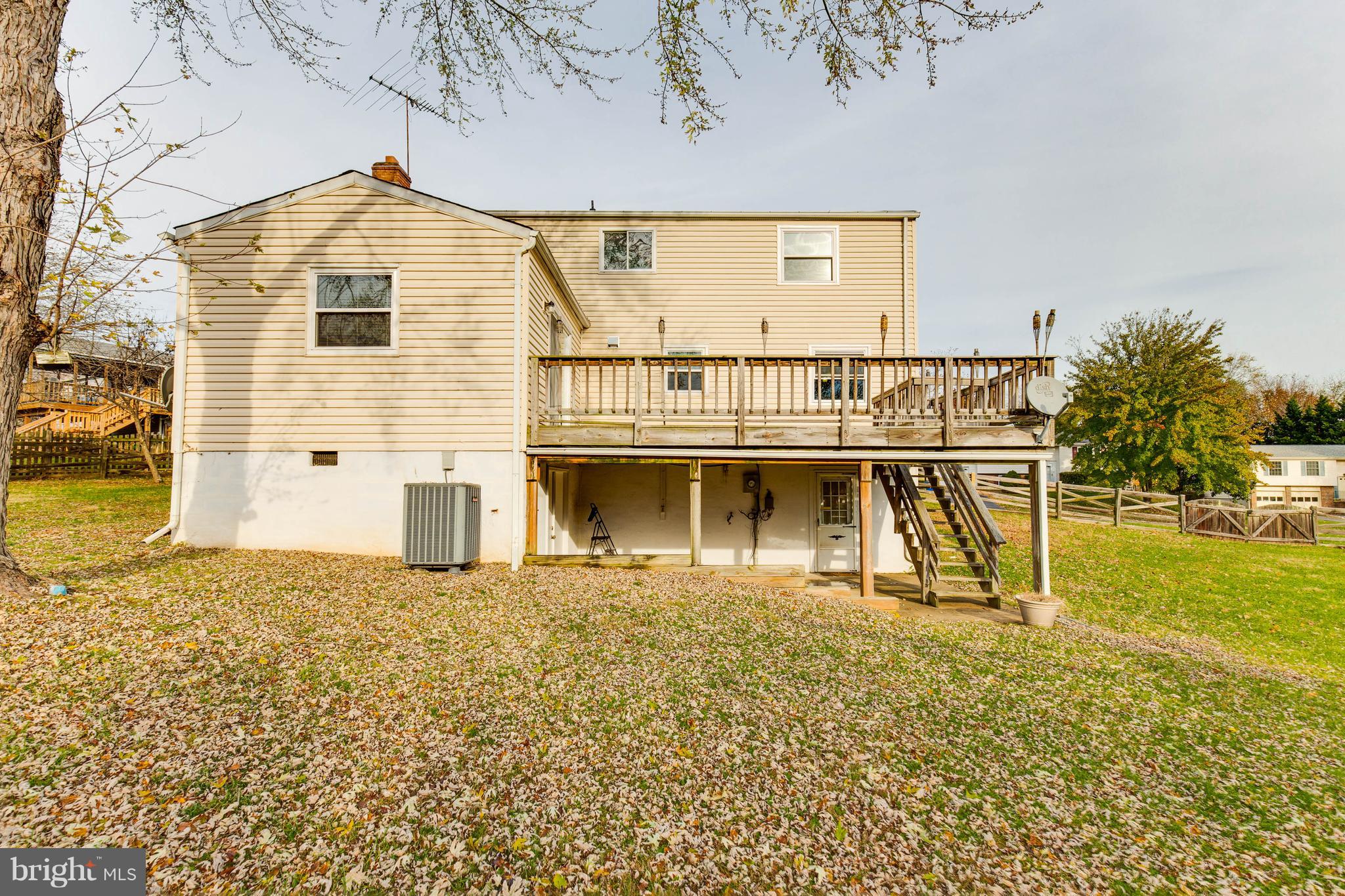 4423 Cub Run Road Chantilly, VA 20151 - Photo 27 of 30 Exterior (Rear)