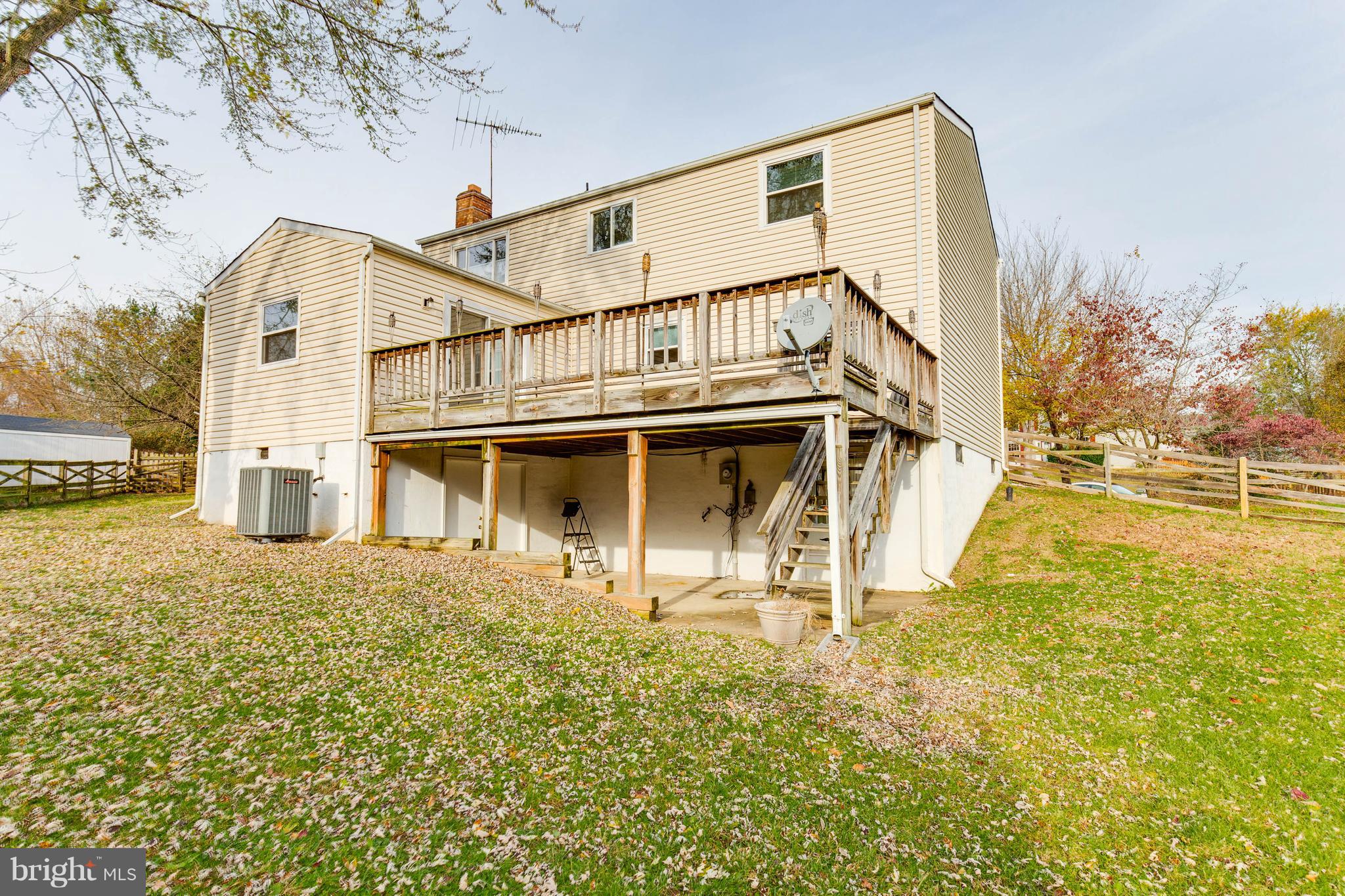 4423 Cub Run Road Chantilly, VA 20151 - Photo 28 of 30 Exterior (Rear)