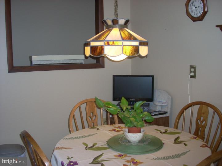 9 Gerard Road Hamilton, NJ 08620 - Photo 5 of 19