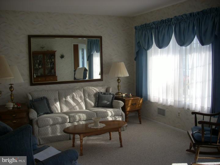9 Gerard Road Hamilton, NJ 08620 - Photo 9 of 19