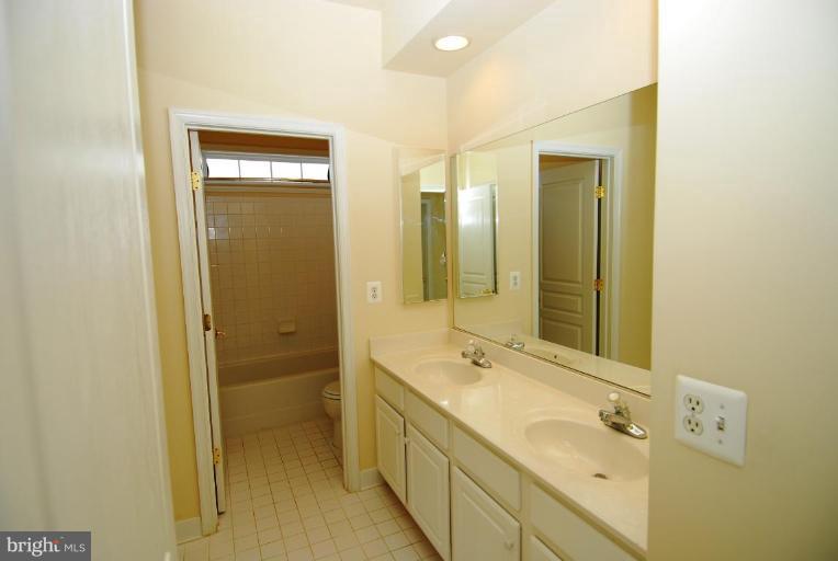 9213 Hooes Road Lorton, VA 22079 - Photo 11 of 22 Bath #1
