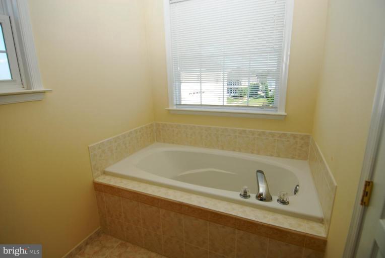 9213 Hooes Road Lorton, VA 22079 - Photo 17 of 22 Master Bath #2
