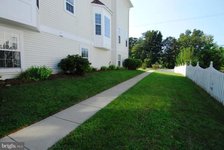 9213 Hooes Road Lorton, VA 22079 - Photo 22 of 22 Exterior #4