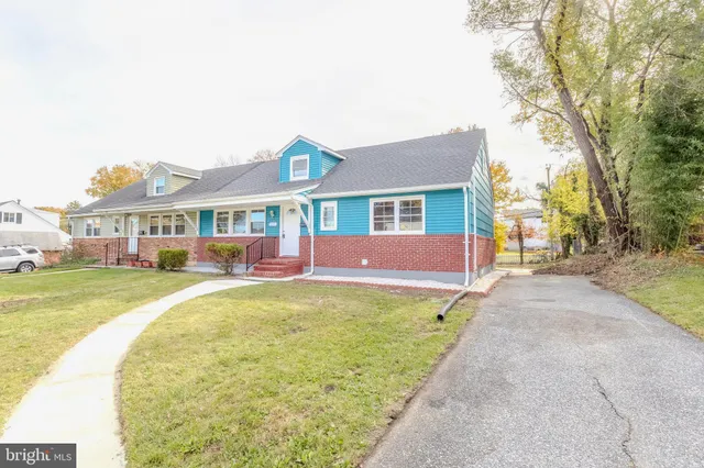 a view of a house with swimming pool