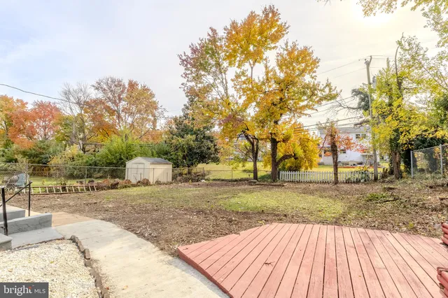 a view of backyard space
