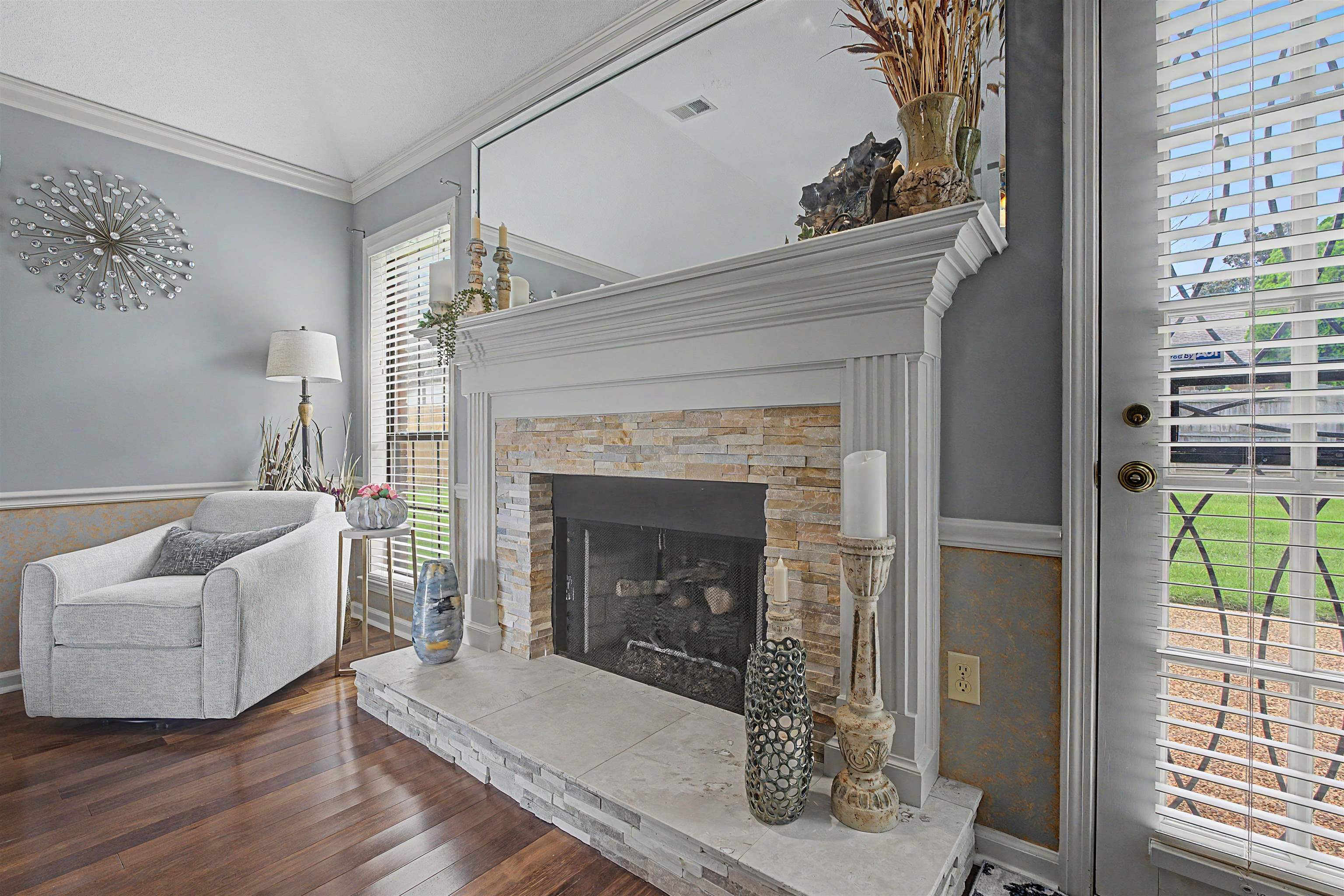 5127 Overview Ridge Memphis, TN 38141 - Photo 9 of 36 Living room