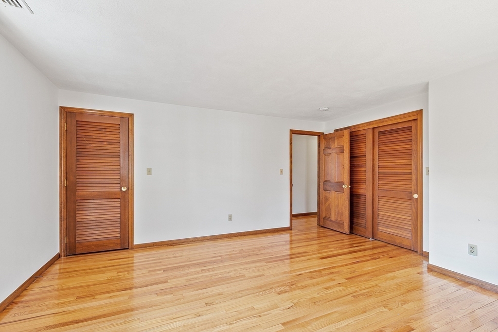 106 Berkeley Road North Andover, MA 01845 - Photo 28 of 42