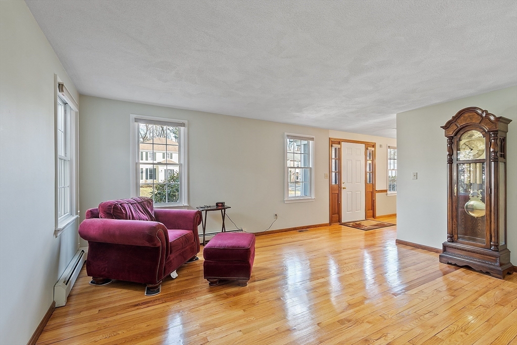 106 Berkeley Road North Andover, MA 01845 - Photo 7 of 42