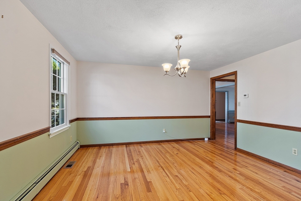 106 Berkeley Road North Andover, MA 01845 - Photo 9 of 42