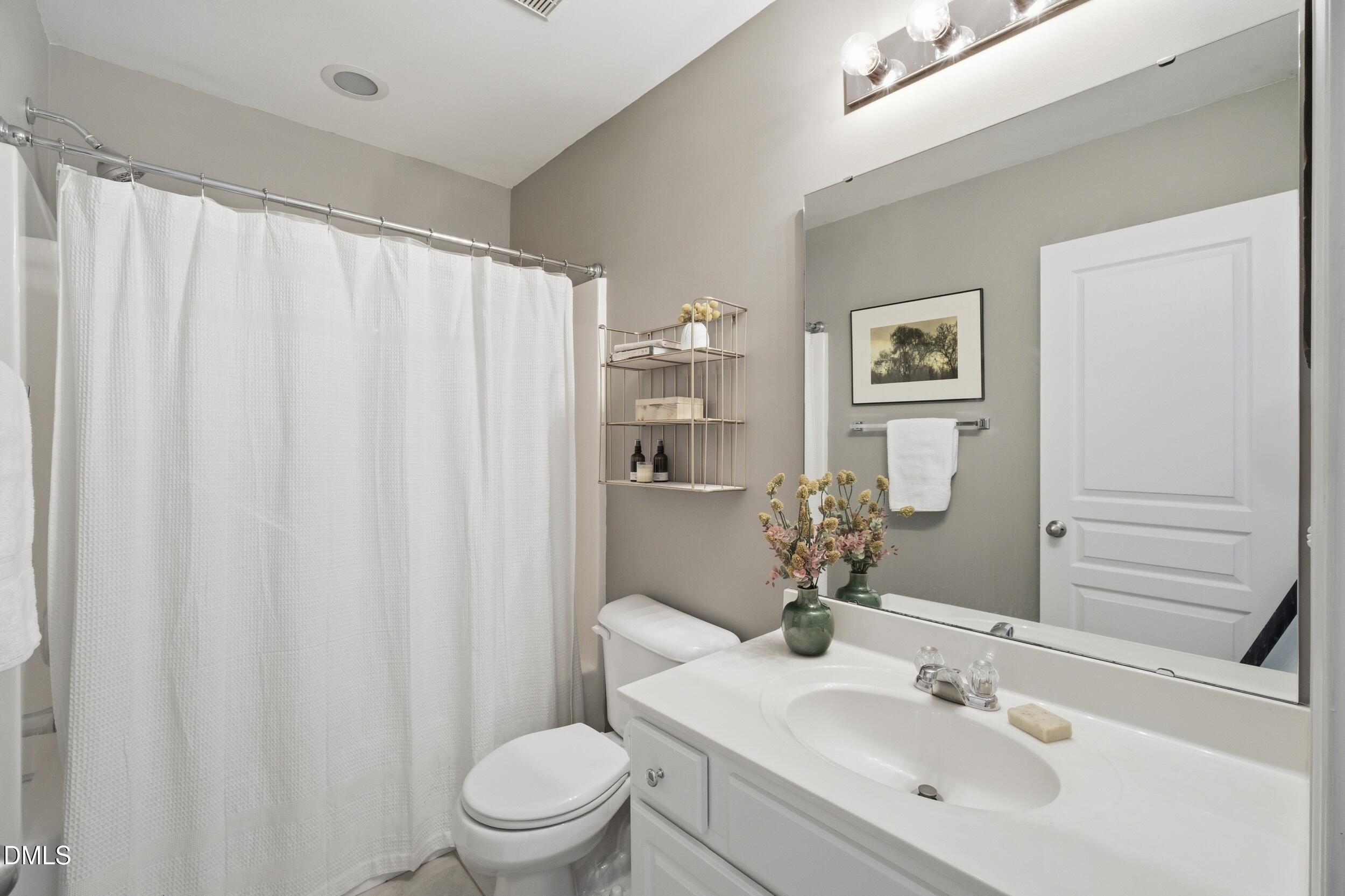 7864 Silverthread Lane Raleigh, NC 27617 - Photo 31 of 50 15_img_2623
