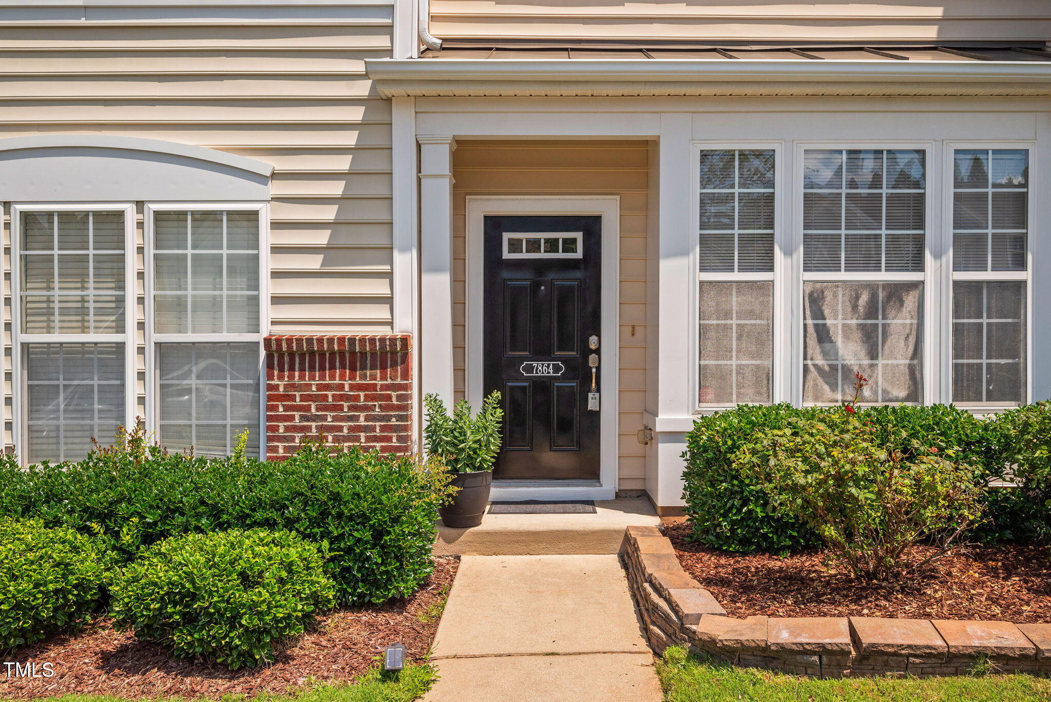 7864 Silverthread Lane Raleigh, NC 27617 - Photo 5 of 50 4-web-or-mls-7864-silverthread-ln