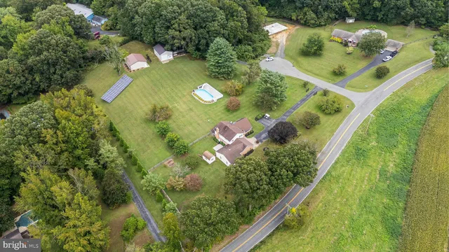 $775,000 | 3010 New Enterprise Court, Huntingtown, MD 20639