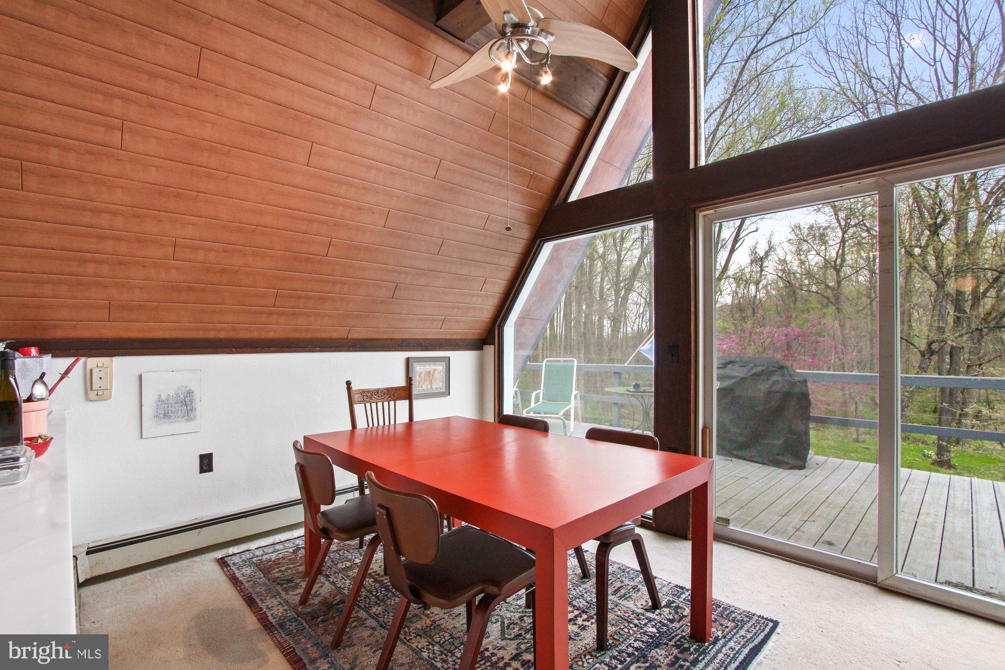 955 Copenhaffer Road York, PA 17404 - Photo 4 of 38