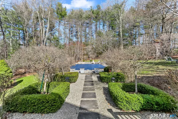 $2,099,000 | 165 Hemlock Hills Road South, Fairfield, CT 06824