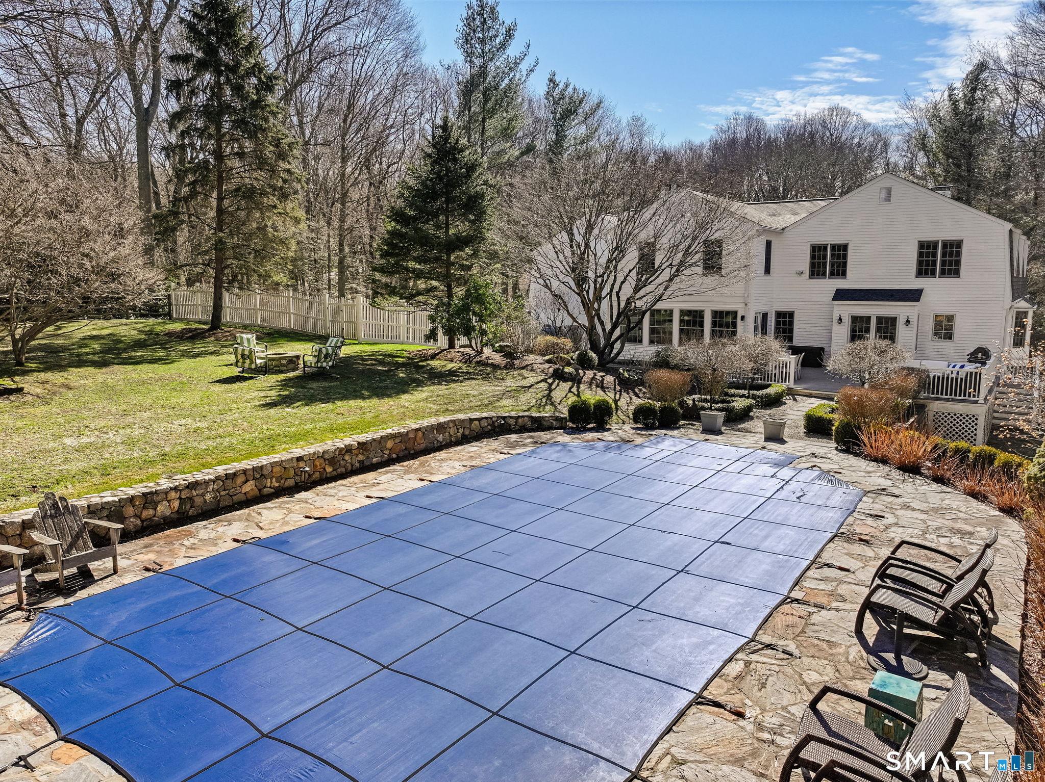 165 Hemlock Hills Road South Fairfield, CT 06824 - Photo 37 of 41