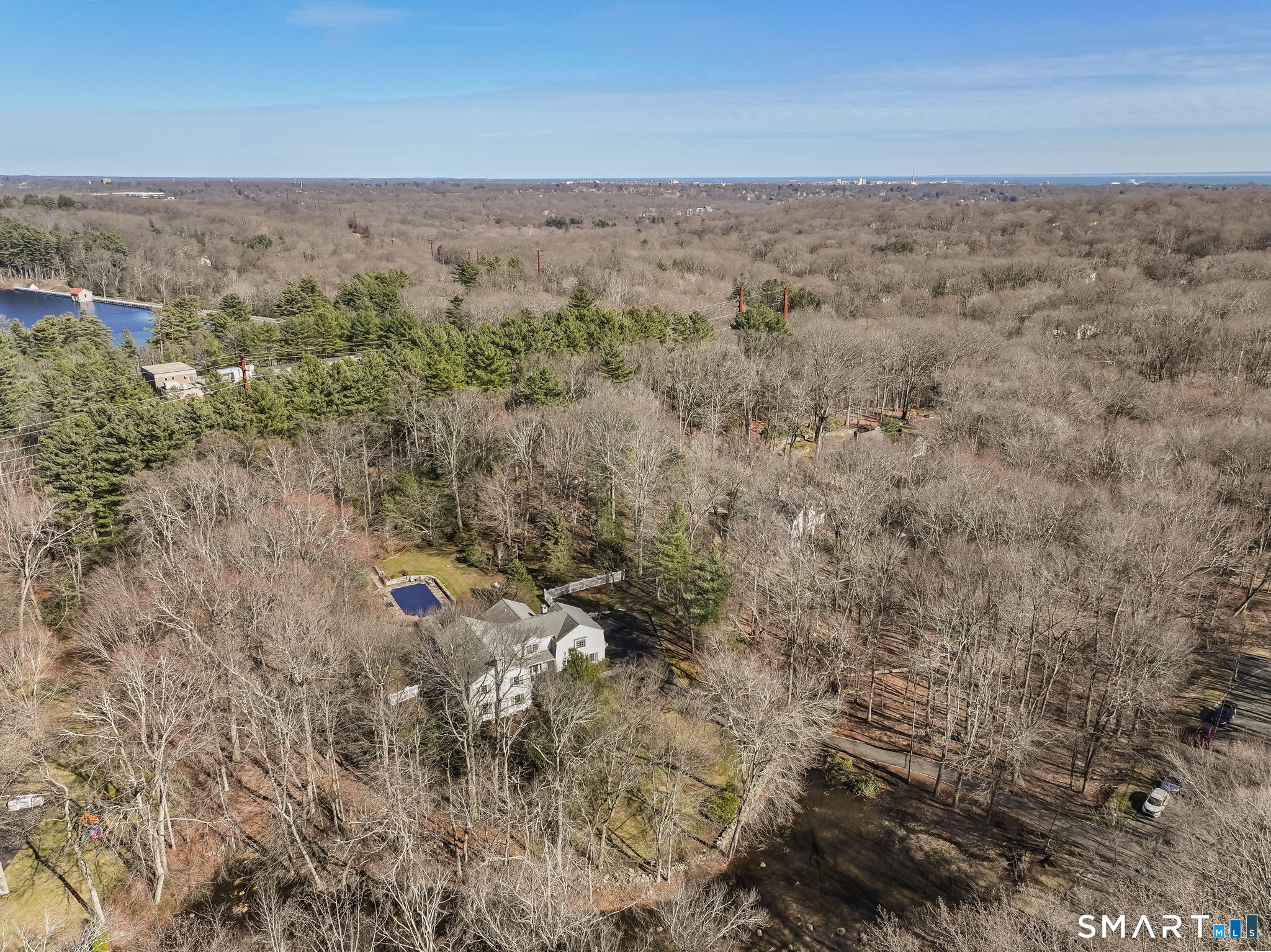 165 Hemlock Hills Road South Fairfield, CT 06824 - Photo 40 of 41 7 minute drive to Trader Joe's. 5 minutes to Merritt Pkwy entrance.