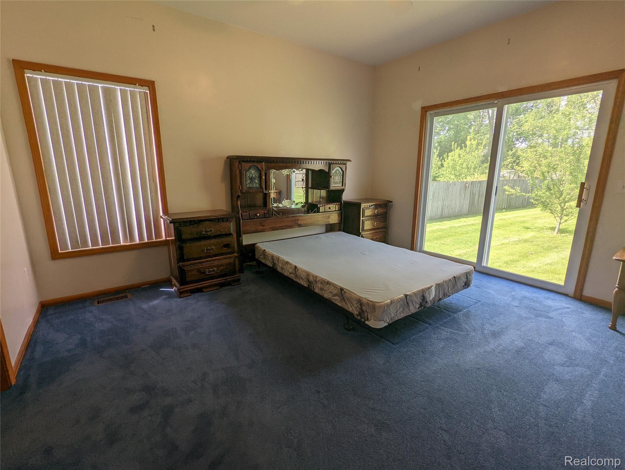 46557 Heydenreich Road Macomb, MI 48044 - Photo 15 of 34 PXL_20220520_154410275.jpg
