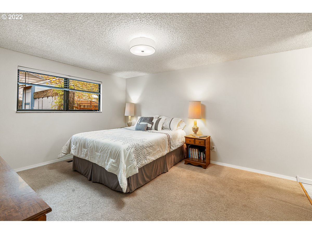 19255 Southwest Prospect Street Aloha, OR 97078 - Photo 15 of 30 Gallery Image 15